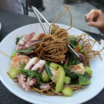 Pineapple Thai - Mission Impossible - Thai Near Me - Cupertino, California