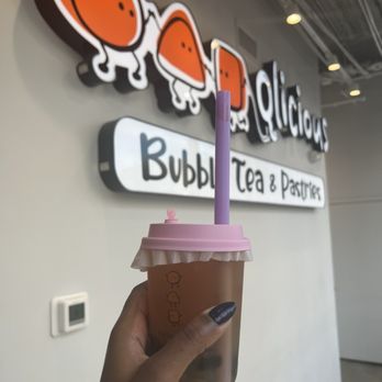 Qlicious Bubble Tea & Pastries - Bubble Tea Near Me - Cincinnati, Ohio