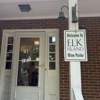 Elk Island Winery - Wineries Near Me - Goochland, Virginia