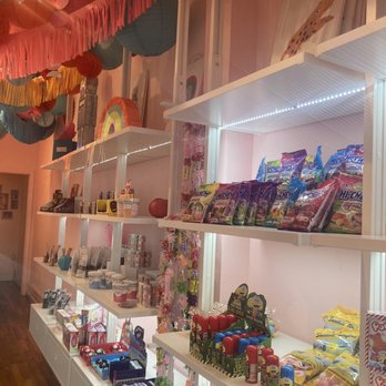 Sugar Lu's - Inside - Candy Stores Near Me - Northville, Michigan