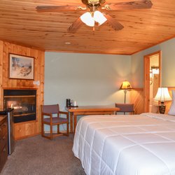 Alpine Lodge