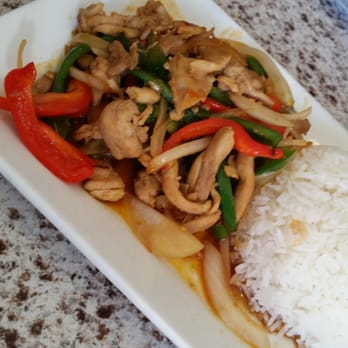 Thai House Express - Spicy chicken with bell peppers, onions and steam rice - Thai Near Me - Monterey Park, California