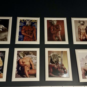Black Sheep - Bathroom decor - Wine Bars Near Me - Milwaukee, Wisconsin