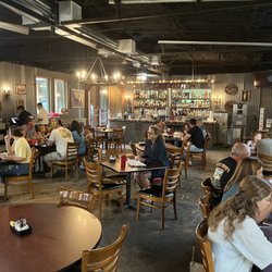 Los Patrones Mexican Grill - Charming interior