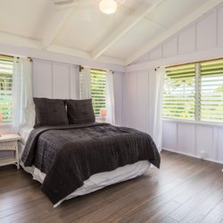 Bali Hai Realty Vacation Rentals - Coldwell Banker - Hale Kanani Bedroom