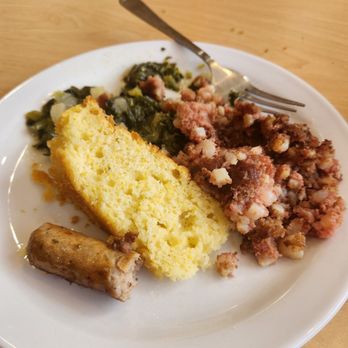 Golden Corral - Corned beef hash, etc - Buffets Near Me - Fresno, California