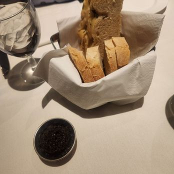Il Pizzico - Complimentary bread and olive tapenade - Italian Near Me - Rockville, Maryland Il Pizzico - Complimentary bread and olive tapenade - Italian Near Me - Rockville, Maryland
