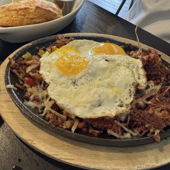 Shack Breakfast & Lunch - CORNED BEEF 'N HASH - Breakfast & Brunch Near Me - Overland Park, Kansas