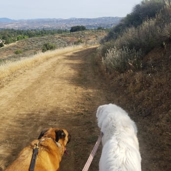 Challenger Park - Hiking Near Me - Simi Valley, California