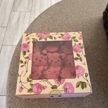 MaiCay Sweets Macarons - a picture of a group of mice - Macarons Near Me MaiCay Sweets Macarons - a picture of a group of mice - Macarons Near Me