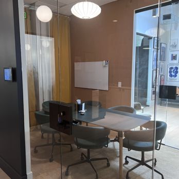 Kiln Gilbert - Time for a meeting - Shared Office Spaces Near Me - Gilbert, Arizona