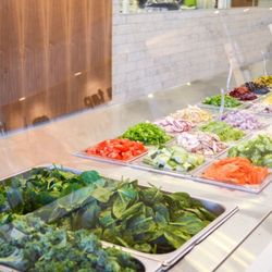Salata - Food bar area