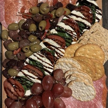 The Tavern - Italian Large Board - Wine Bars Near Me - Columbus, Mississippi The Tavern - Italian Large Board - Wine Bars Near Me - Columbus, Mississippi