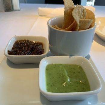 Doce Mesas - Chips and salsa - Mexican Near Me - Dallas, Texas Doce Mesas - Chips and salsa - Mexican Near Me - Dallas, Texas