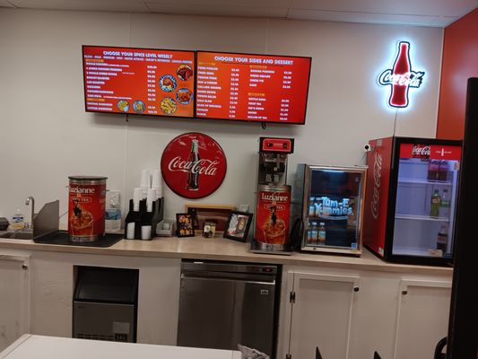 Mack’s Hot Chicken by null