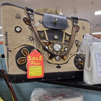 Amelia Antique Mall - Used, Vintage & Consignment Near Me - Amelia, Ohio Amelia Antique Mall - Used, Vintage & Consignment Near Me - Amelia, Ohio