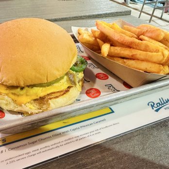 PKL Social - $5 Smashburger Special on Tuesdays w/ Fries - Pickleball Near Me - Houston, Texas PKL Social - $5 Smashburger Special on Tuesdays w/ Fries - Pickleball Near Me - Houston, Texas