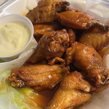 Montgomery Pizza - Honey hot wings - Pizza Near Me - North Wales, Pennsylvania Montgomery Pizza - Honey hot wings - Pizza Near Me - North Wales, Pennsylvania