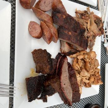 Mookie's BBQ - Barbeque Near Me - Great Falls, Virginia