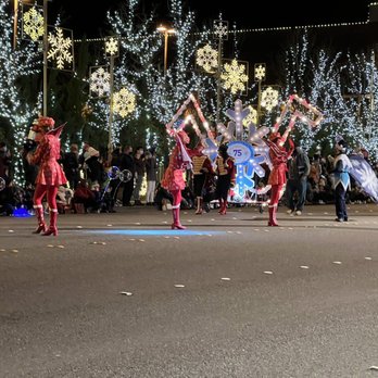 Snowflake Lane - Festivals Near Me - Bellevue, Washington Snowflake Lane - Festivals Near Me - Bellevue, Washington