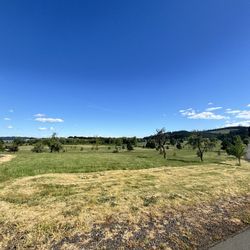 Cross Creek Golf Course - Pulling up to the course