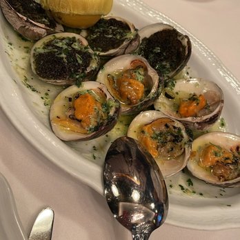 Carbone - Assorted clams, I don't eat bacon so these are 2 out of the 3 options - Italian Near Me - New York, New York Carbone - Assorted clams, I don't eat bacon so these are 2 out of the 3 options - Italian Near Me - New York, New York
