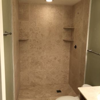 Rohi Tile And Marble - Bathroom with Travertin marble 18"x18" - Tiling Near Me Rohi Tile And Marble - Bathroom with Travertin marble 18"x18" - Tiling Near Me