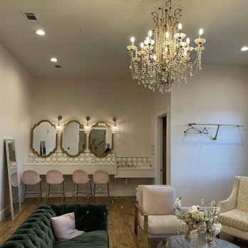Oak + Ivy Venue - Bridal Suite - Venues & Event Spaces Near Me - Aubrey, Texas Oak + Ivy Venue - Bridal Suite - Venues & Event Spaces Near Me - Aubrey, Texas