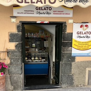 Gelato Amore Mio - Store front - Gelato Near Me - Vernazza, SP