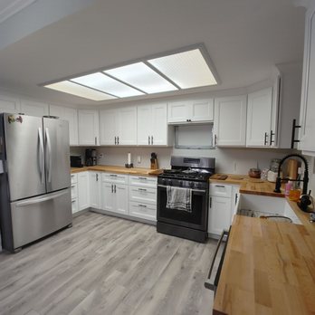 Summit Cabinets - I'm in awe of my kitchen everyday. - Cabinetry Near Me - Corona, California