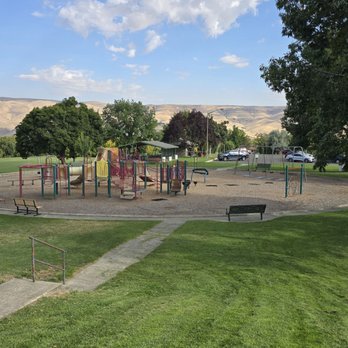 Sunset Park - Large playground - Parks Near Me - Lewiston, Idaho Sunset Park - Large playground - Parks Near Me - Lewiston, Idaho