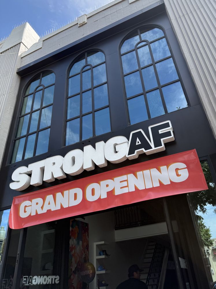 Strong AF Image