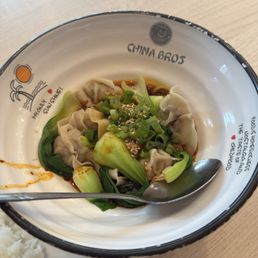 72. Eight Wonton in Chili Sauce 72. Eight Wonton in Chili Sauce