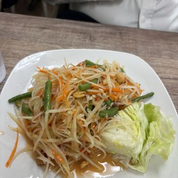 Thai Buri - Papaya salad - Thai Near Me - Wheeling, Illinois