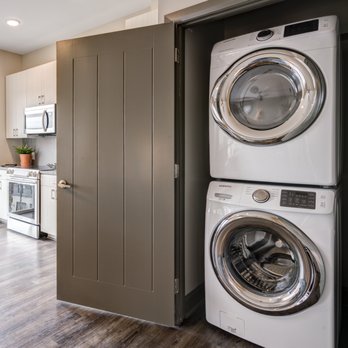 985 High - Full size washer and dryer in every unit - Apartments Near Me - Columbus, Ohio