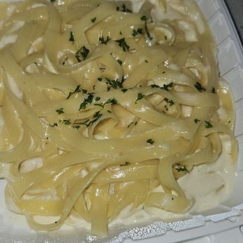 Baci Bistro - Fettuccine Alfredo - Italian Near Me - Kailua, Hawaii Baci Bistro - Fettuccine Alfredo - Italian Near Me - Kailua, Hawaii