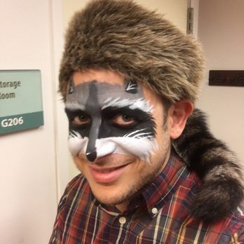 Paint the Town - raccoon. - Paint & Sip Near Me Paint the Town - raccoon. - Paint & Sip Near Me