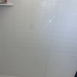 Whitewater Kitchen and Bath - Weird vertical seem instead of a horizontal one