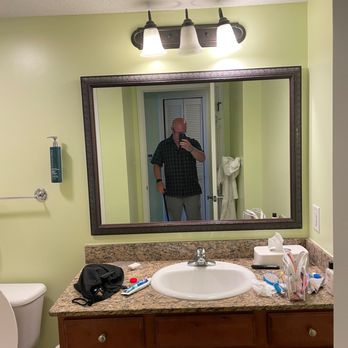 Anderson Ocean Club - Bathroom with light out. - Hotels Near Me - Myrtle Beach, South Carolina Anderson Ocean Club - Bathroom with light out. - Hotels Near Me - Myrtle Beach, South Carolina