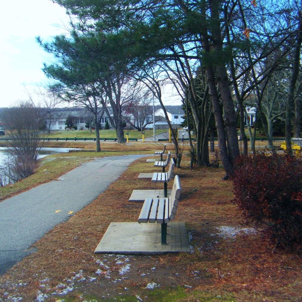 Johnston Memorial Park - Lots of benches - Parks Near Me - Johnston, Rhode Island Johnston Memorial Park - Lots of benches - Parks Near Me - Johnston, Rhode Island