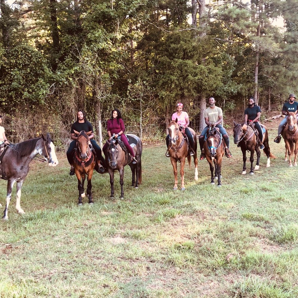 Luella Stables - Fun day with family at Luella Stables - Horseback Riding Near Me - Griffin, Georgia