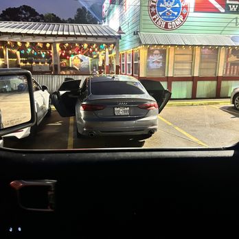 Tia Juanita's Fish Camp - Seafood Near Me - Beaumont, Texas