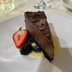 Augusto's - Chocolate mousse cake
