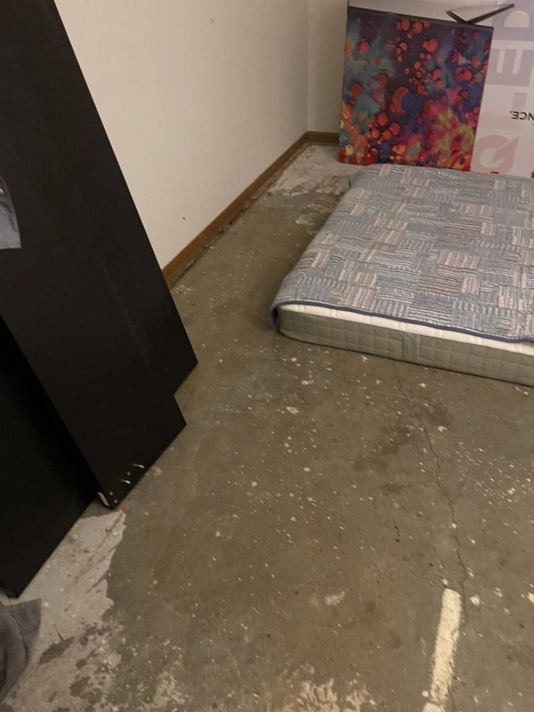 CRYSTAL LAKE APARTMENTS 24 Photos & 10 Reviews 2001 Crystal Lake Dr, Shelby Township