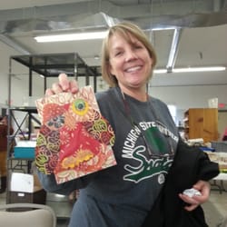 USArtQuest - Make and take owl at the Grand Opening