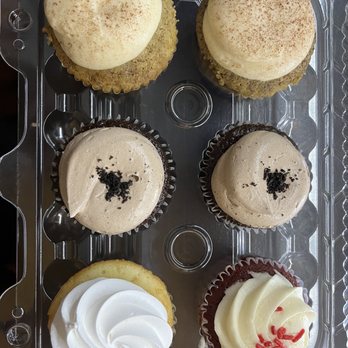 Little Delights Bakery - Dirty tiramisu  Cookies and cream French vanilla Red velvet - Bakeries Near Me - Lowell, Massachusetts