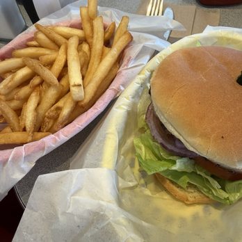 Jeffrey's Hamburgers - Bacon Cheeseburger and single fries - Burgers Near Me - Menlo Park, California Jeffrey's Hamburgers - Bacon Cheeseburger and single fries - Burgers Near Me - Menlo Park, California