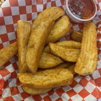 Straw Hat Pizza - Wedges - Pizza Near Me - Bakersfield, California