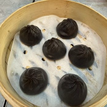 Supreme Dumplings - Bellevue - Chocolate Xiao Long Bao....soooooo good!!!! - Shanghainese Near Me - Bellevue, Washington Supreme Dumplings - Bellevue - Chocolate Xiao Long Bao....soooooo good!!!! - Shanghainese Near Me - Bellevue, Washington