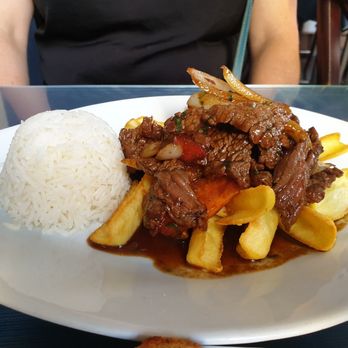 El Pulpo - Lomo Saltado - Peruvian Near Me - Paris, 75